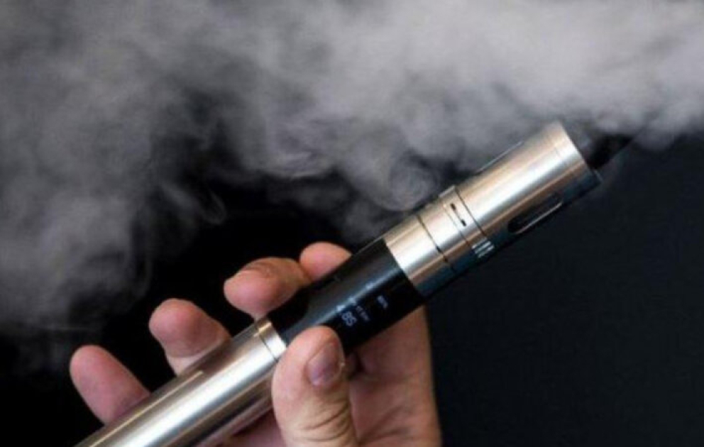 Sabahdan Azərbaycanda elektron siqaretlərin istifadəsi və satışı qadağan olunur VİDEO