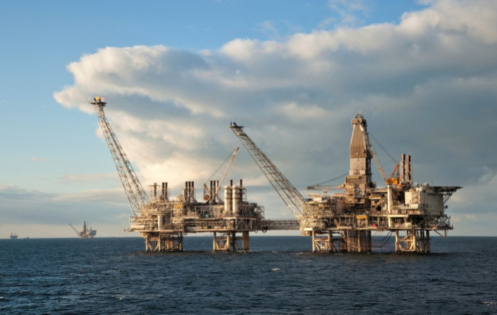 Azərbaycan neftinin qiyməti 3 ildən sonra 130 dollar həddini ötüb VİDEO