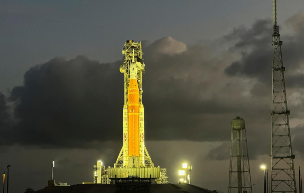NASA launches Artemis II, marking astronauts’ 1st flight to moon since 1972 VIDEO