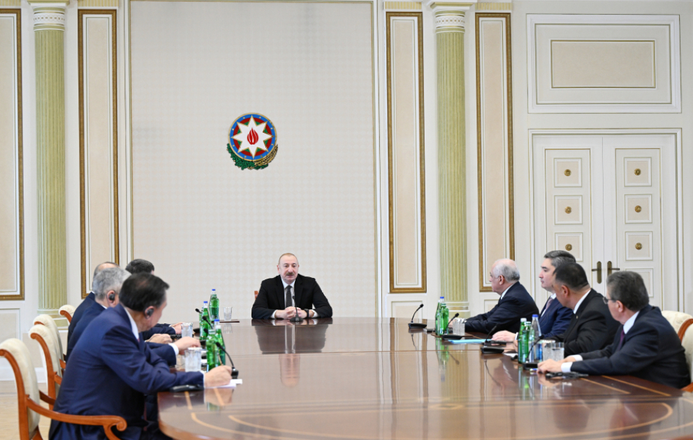 Prezident İlham Əliyev Türk Dövlətləri Təşkilatına üzv dövlətlərin hökumət başçılarının görüşünün iştirakçılarını qəbul edib