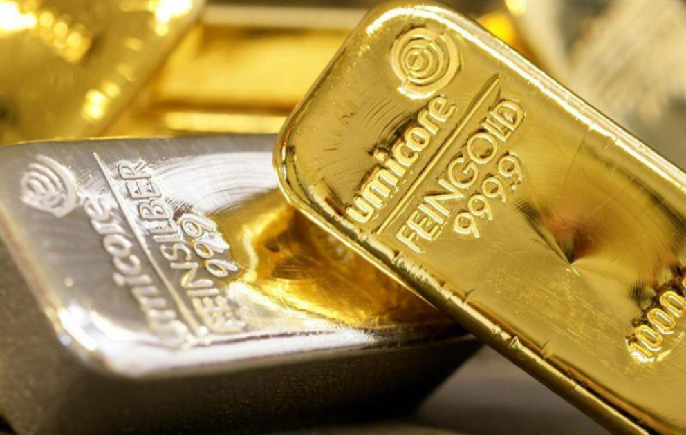 Gold and silver prices fall on global markets VIDEO