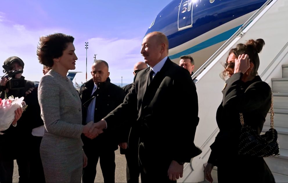 Präsident Ilham Aliyev zu Staatsbesuch in Georgien eingetroffen VIDEO