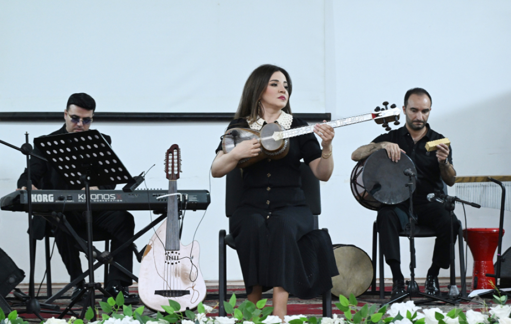 Tanınmış tarzən Humay Qədimova solo konsertlə çıxış edib VİDEO