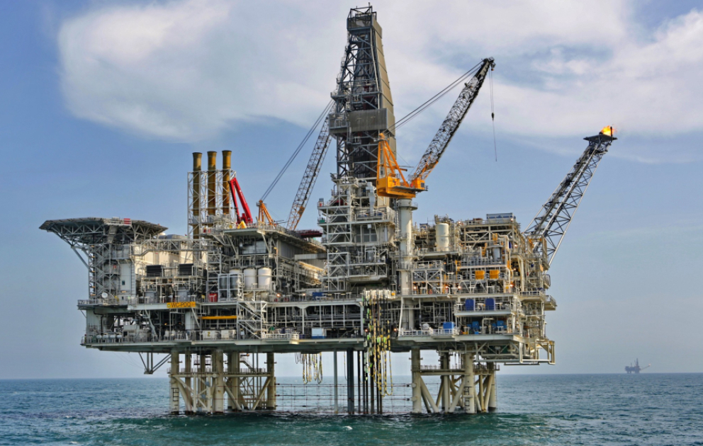 Le prix du pétrole azerbaïdjanais enregistre une forte baisse VİDEO