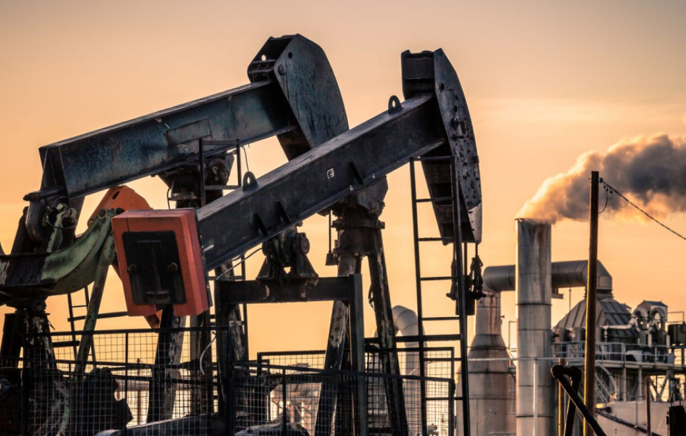 Oil prices drop in global markets VIDEO