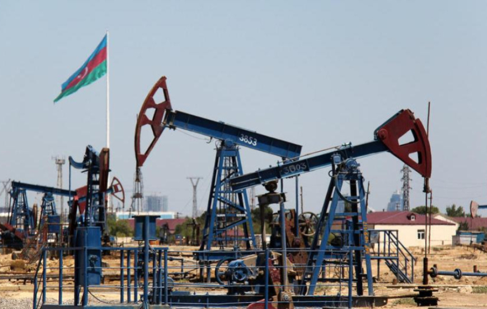 Preis von Azeri Light kostet mehr als 125 US-Dollar VIDEO