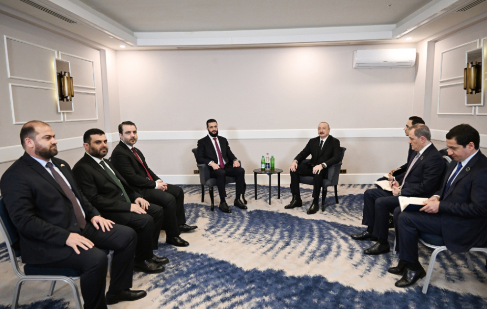 Le président azerbaïdjanais s’entretient avec le président syrien par intérim à Antalya MIS A JOUR  VIDEO