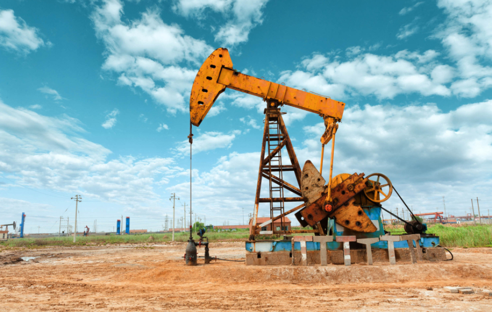 На мировых биржах цены на нефть повысились ВИДЕО