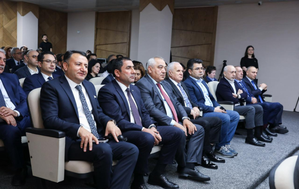 Qida zənciri obyektlərinin standartlara uyğun tikintisi ilə bağlı təcrübələr təhlil olunub VİDEO