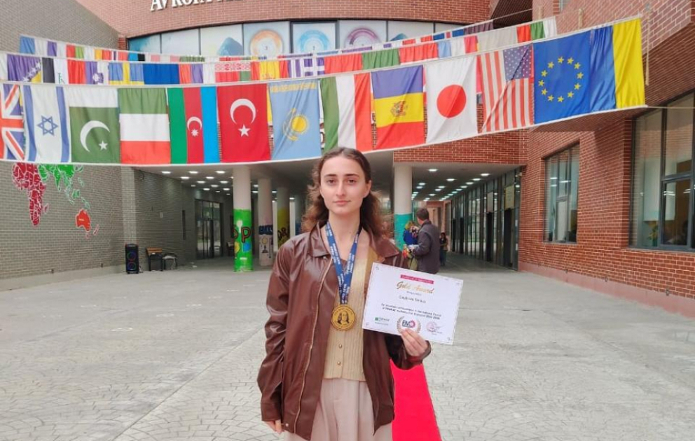 300 bal toplayan Emiliya Qayıbova: Özümü riyaziyyatsız təsəvvür etmirəm VİDEO
