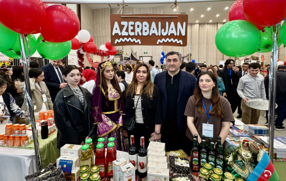 Азербайджан представлен на благотворительной ярмарке СВМДА в Астане ВИДЕО