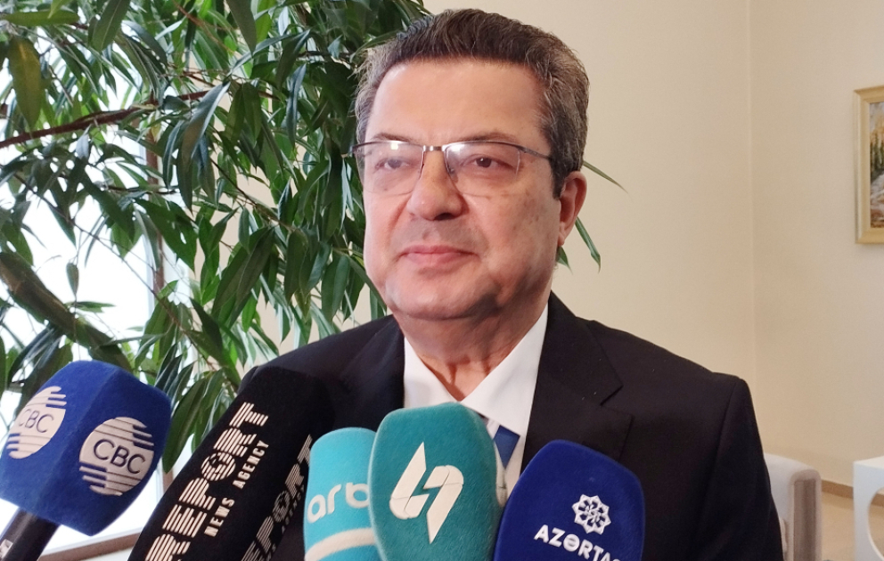 Türk professor: Azərbaycan oftalmologiyası bir çox ölkələrə nümunə olacaq templə irəliləyir VİDEO