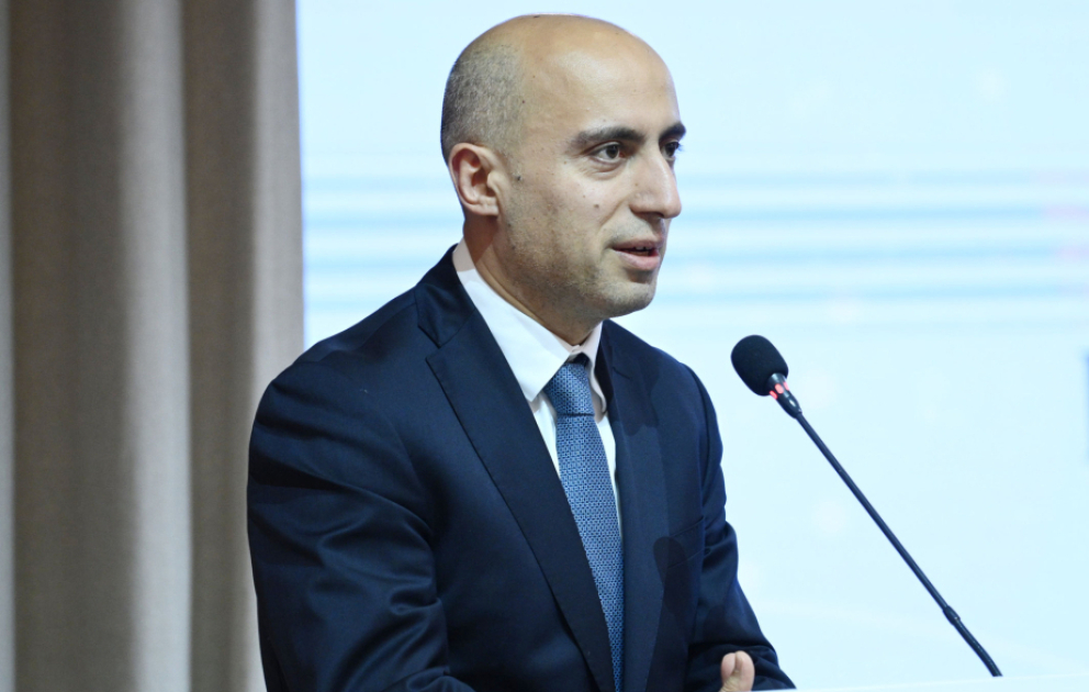 Emin Əmrullayev: Təhsilin ən vacib iştirakçısı uşaqlardır VİDEO