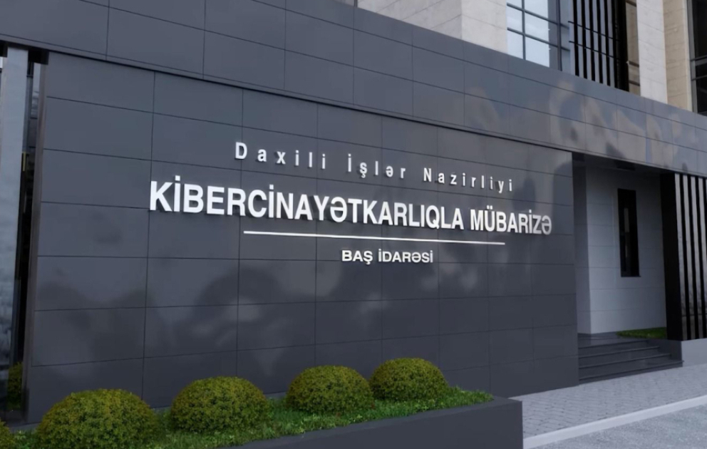 Bankların adından kiberdələduzluq edən şəxslər saxlanılıblar VİDEO