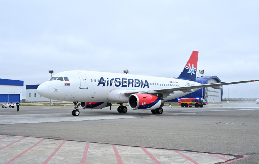 “Air Serbia”nın Belqrad–Bakı reysi Heydər Əliyev Beynəlxalq Aeroportunda qarşılanıb VİDEO