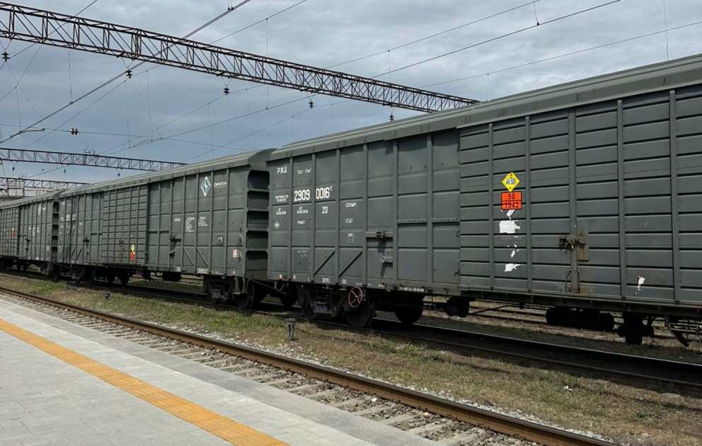 10 more wagons of Russian cargo transit through Azerbaijan to Armenia VIDEO