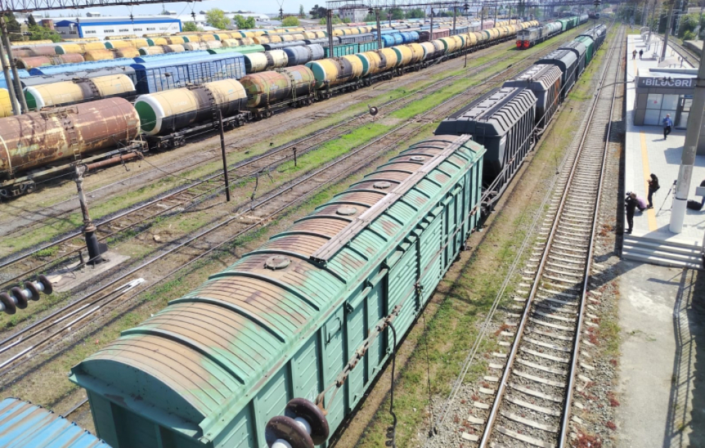 Через территорию Азербайджана транзитом в Армению отправлены очередные партии грузов ВИДЕО