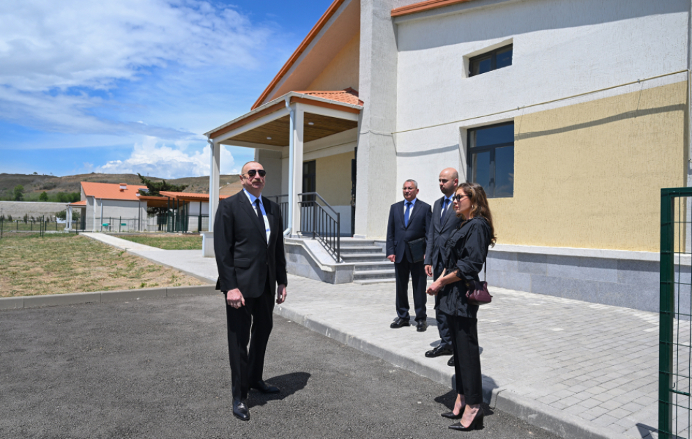 President Ilham Aliyev and First Lady Mehriban Aliyeva viewed facilities established in private houses in Shukurbeyli village VIDEO