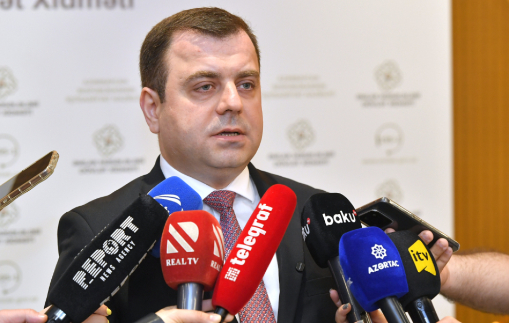 Ehtiram Babayev: Dövlət torpaqlarının icarəsinə tətbiq ediləcək güzəştlər iri sahələrin iqtisadi dövriyyəyə cəlbini sürətləndirəcək VİDEO