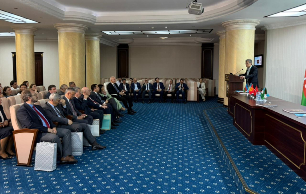 Türk dillərində tibbi terminologiyanın inkişafına töhfə verən yeni lüğət VİDEO