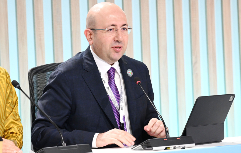 Komitə sədri: Azərbaycanda dağıdılmış şəhər və kəndlərin müasir şəkildə qurulması yeni şəhər inkişaf modelinin yaradılmasıdır VİDEO