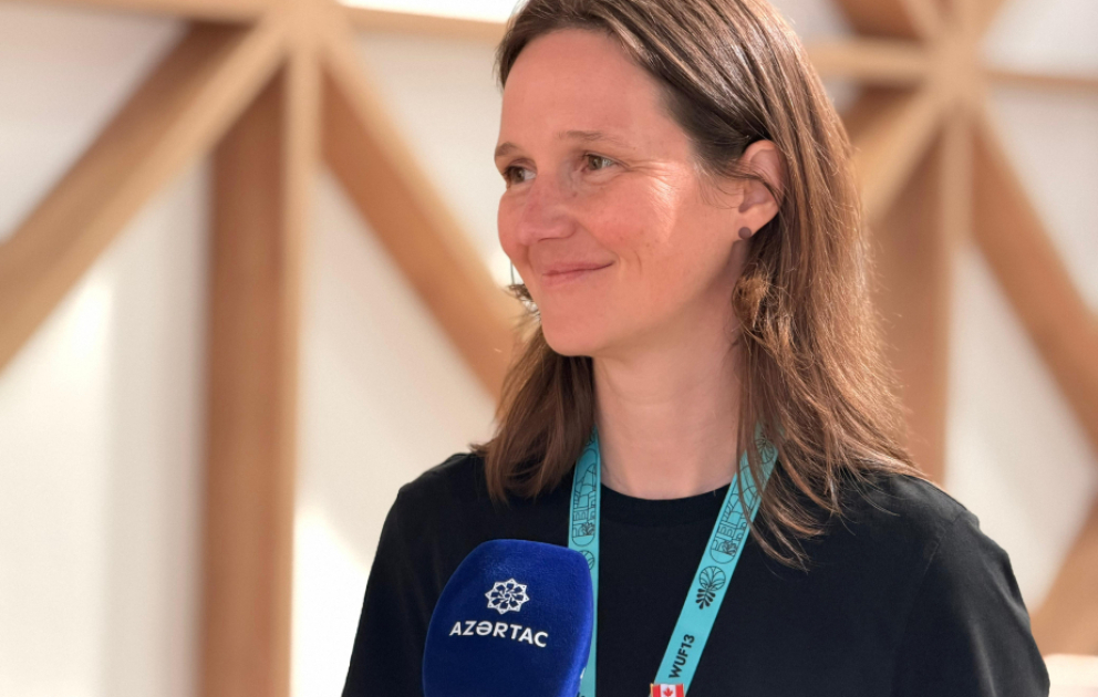 Elen Lövasör: Müasir şəhərlərin əsas problemi iqlim dəyişikliyi ilə mübarizədir VİDEO