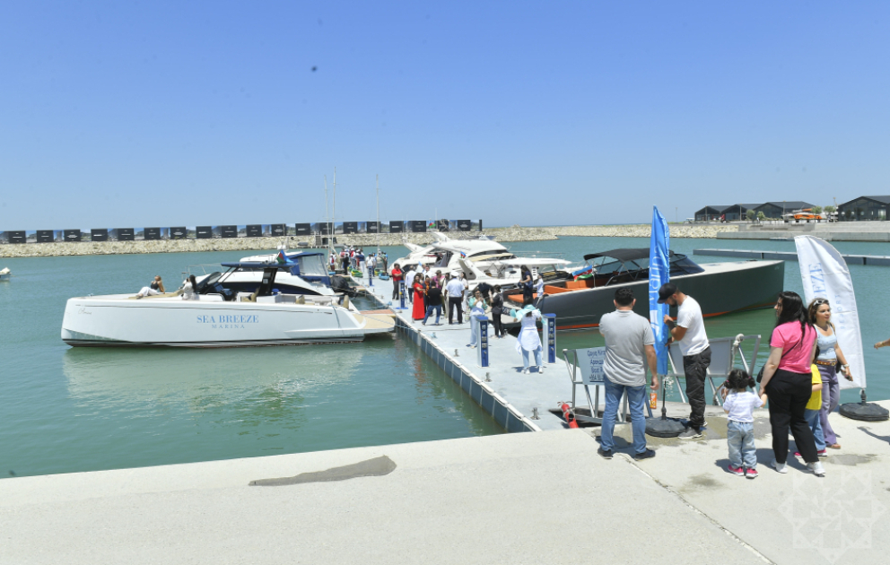 Sea Breeze Marina открыла сезон регатой и новыми направлениями водного спорта ВИДЕО