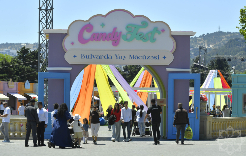 Bulvarda “CandyFest” coşqusu: Sirk ustaları, şoular və əyləncə bir məkanda VİDEO