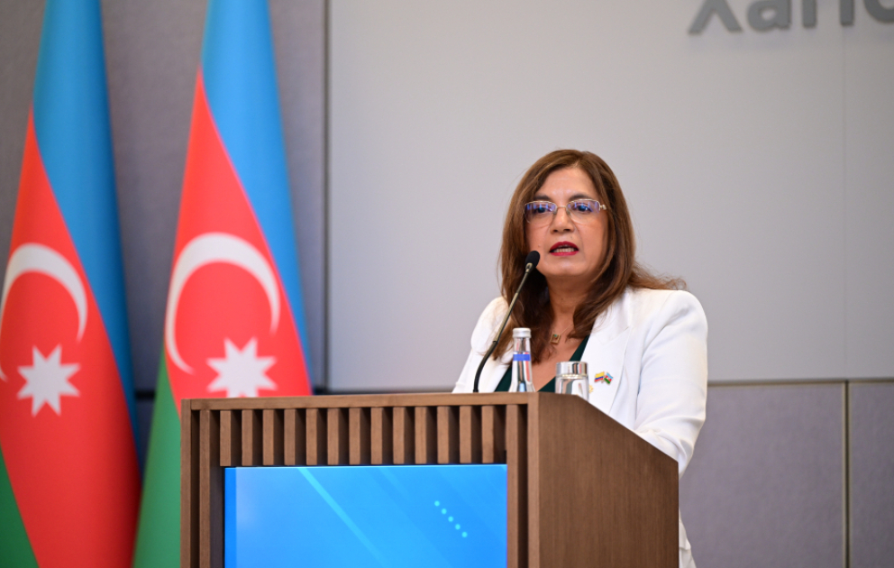 Kolumbiya səfiri: Sürücülük vəsiqəmi "ASAN xidmət" mərkəzindən aldım VİDEO