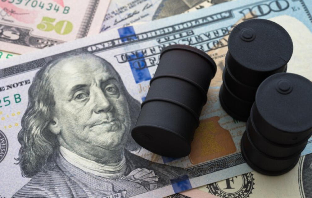Нефть подешевела на мировых биржах ВИДЕО