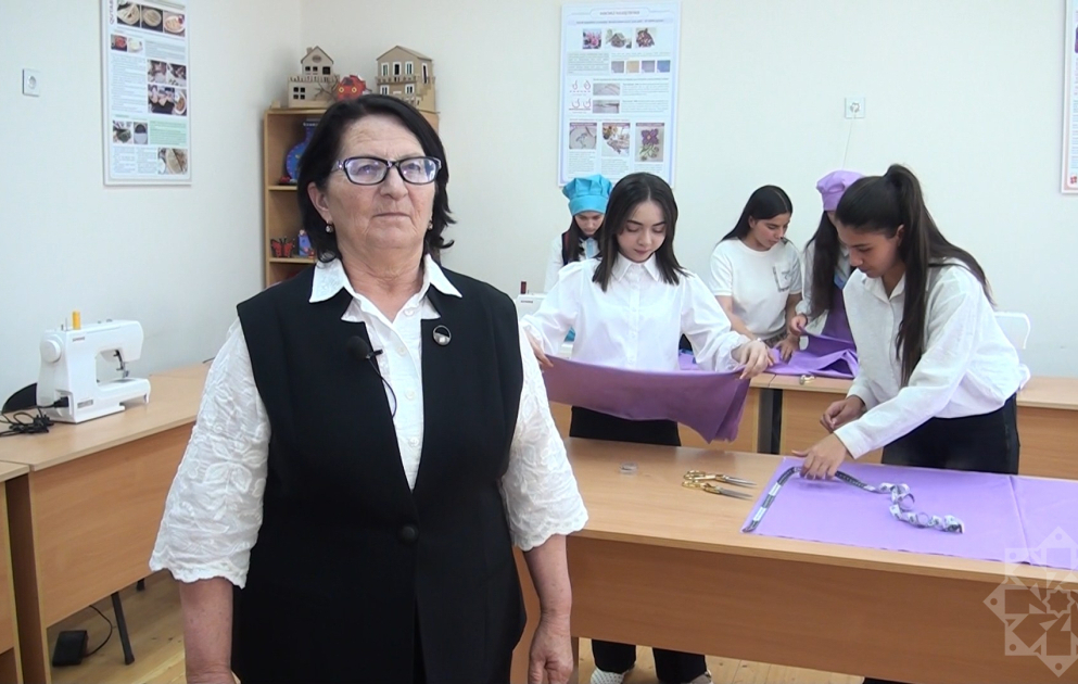 Təqaüdə bir il qalsa da, sertifikatlaşdırmada 59 bal topladı VİDEO