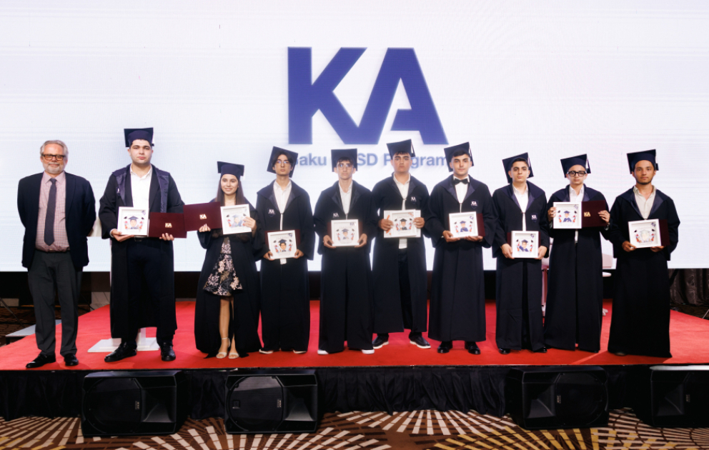 ®  Kanada Azərbaycan Məktəbi 2026-cı il məzunlarını təntənəli mərasimlə yola salıb VİDEO