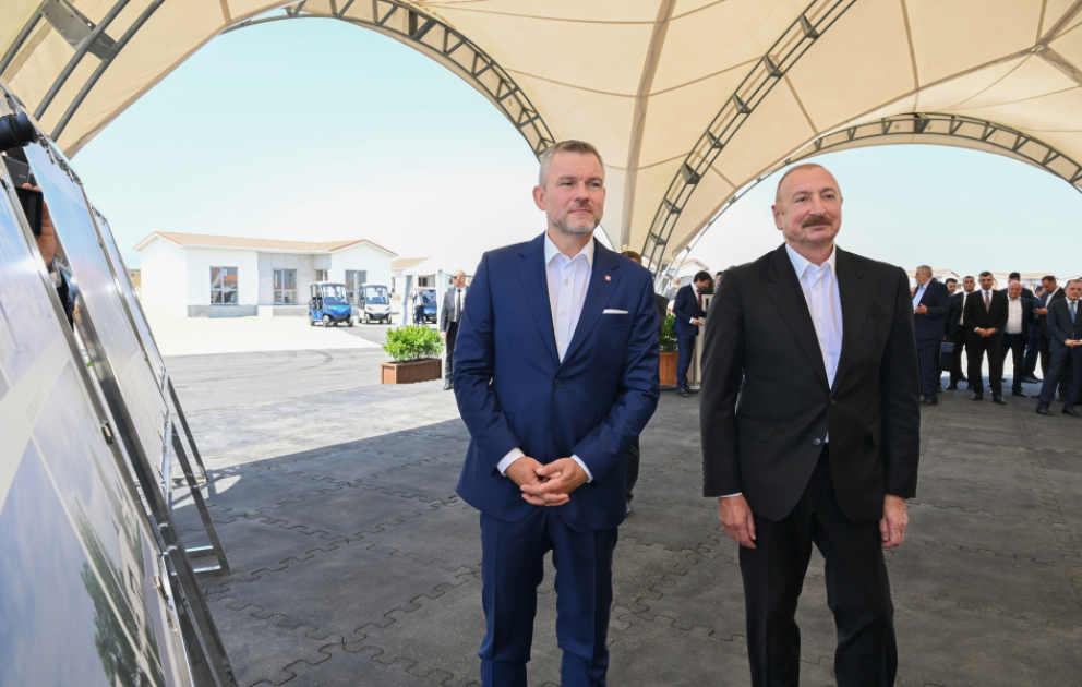 Azərbaycan və Slovakiya prezidentləri Ağdamın Baş Qərvənd kəndində görülən işlərlə tanış olublar VİDEO