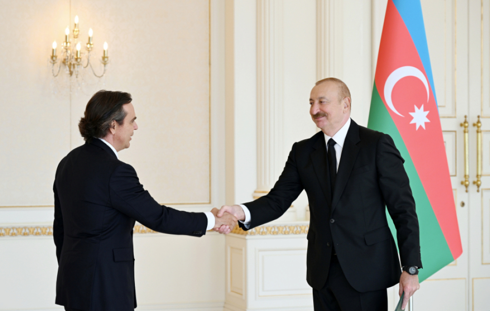 Präsident Ilham Aliyev empfängt neu ernannten brasilianischen Botschafter in Aserbaidschan VIDEO