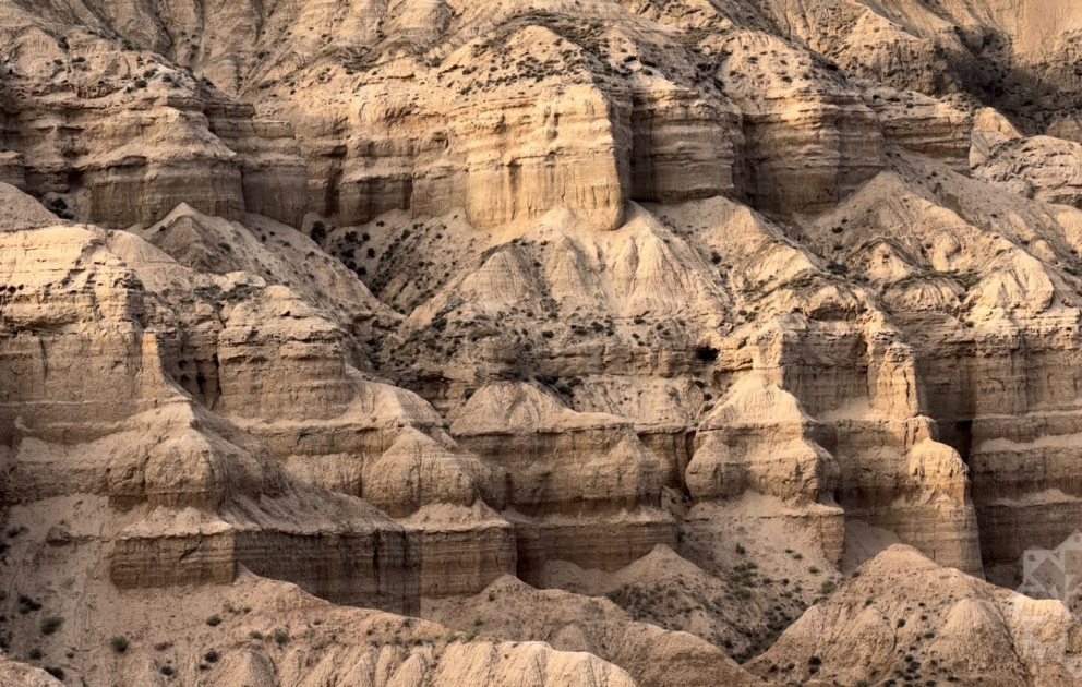 Das Wunder des Kura-Flusses: Reise zu den geheimnisvollen Canyons von Schämkir VIDEO