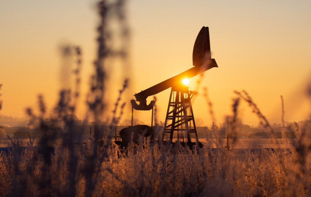 Oil prices decline in global markets VIDEO