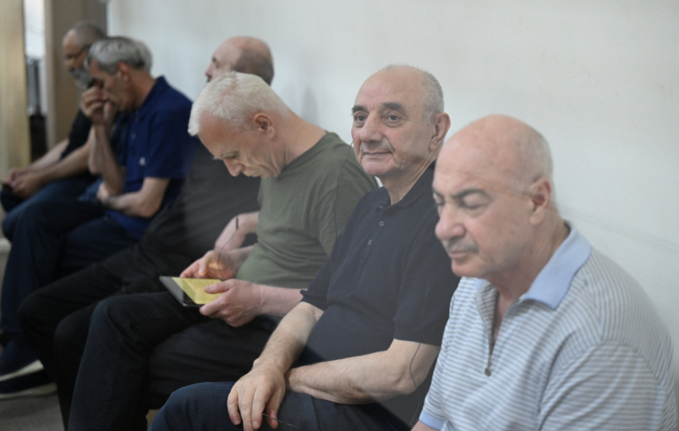 Ermənistan vətəndaşlarının şikayətləri üzrə apellyasiya məhkəməsi dövlət ittihamını müdafiə edən prokurorların çıxışları ilə davam etdirilib VİDEO
