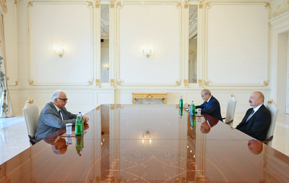 Le président azerbaïdjanais reçoit le président de l'United World Wrestling VIDEO