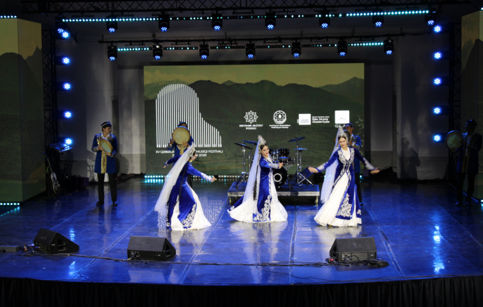 XV Qəbələ Beynəlxalq Musiqi Festivalında Özbəkistan kollektivləri çıxış edib VİDEO