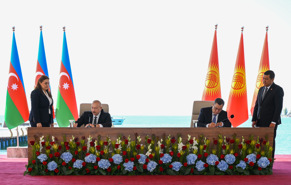 Cérémonie d’échange des documents signés entre l’Azerbaïdjan et le Kirghizistan MIS A JOUR VIDEO