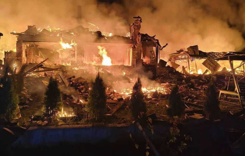 Rusiya Kiyevi ballistik raketlər və dronlarla hədəfə alıb: 3 nəfər həlak olub YENİLƏNİB VİDEO