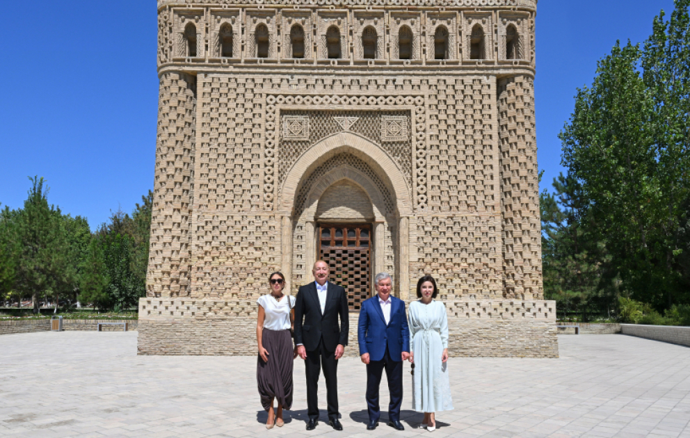 Presidents and First Ladies of Azerbaijan and Uzbekistan visited Ismail Samani Mausoleum in Bukhara