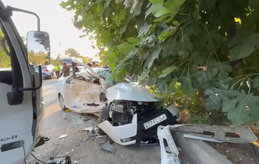 Şirvanda yol qəzası baş verib, ölən və xəsarət alan var VİDEO