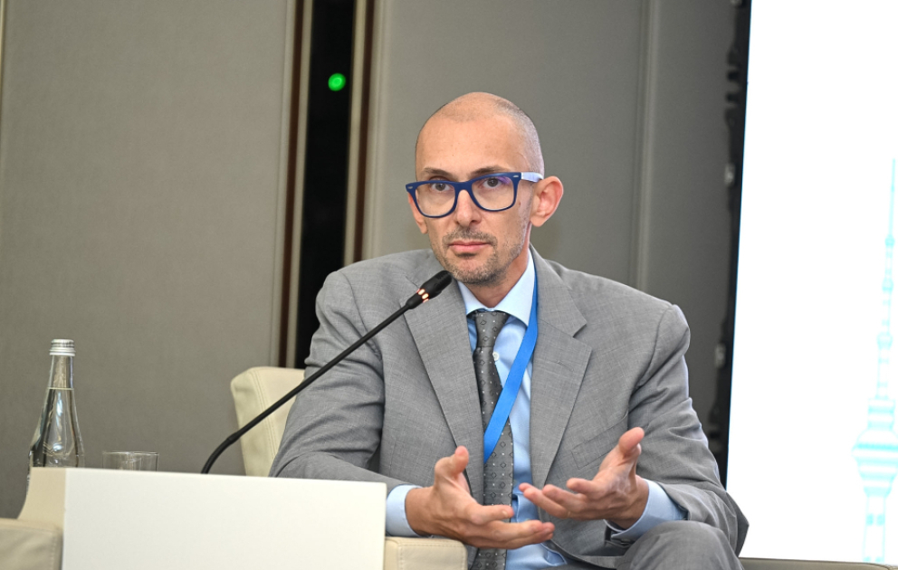 Franko Luçerini: Emissiyaların azaldılması iqtisadi fayda yaradan investisiya kimi qiymətləndirilməlidir VİDEO