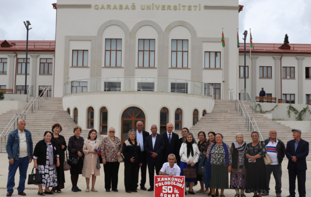 Məzunlar 50 ildən sonra Xankəndidə bir araya gəldilər FOTO VİDEO