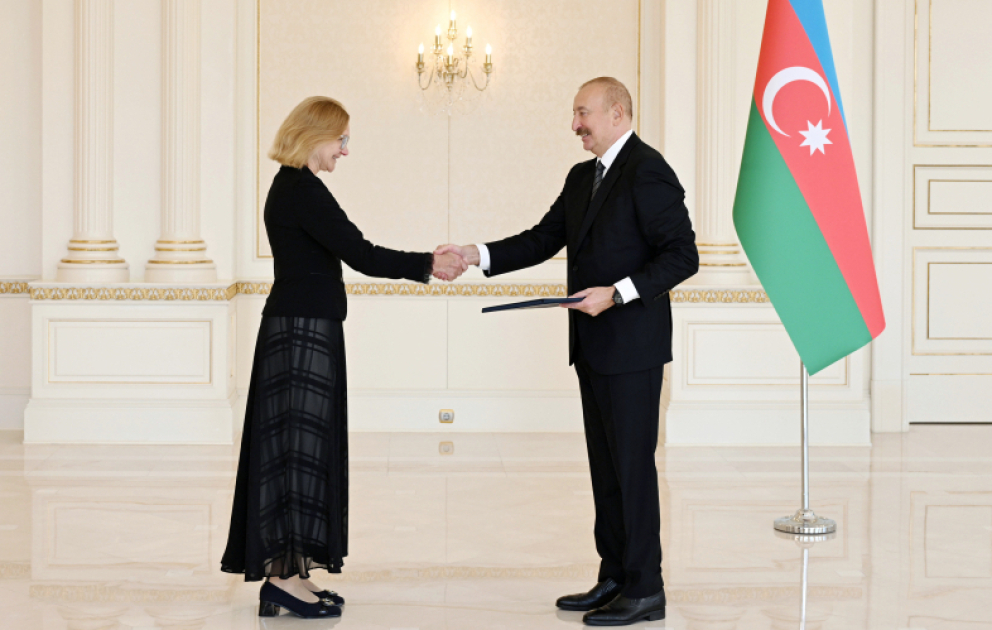 Präsident Ilham Aliyev empfängt neu ernannte estnische Botschafterin VIDEO