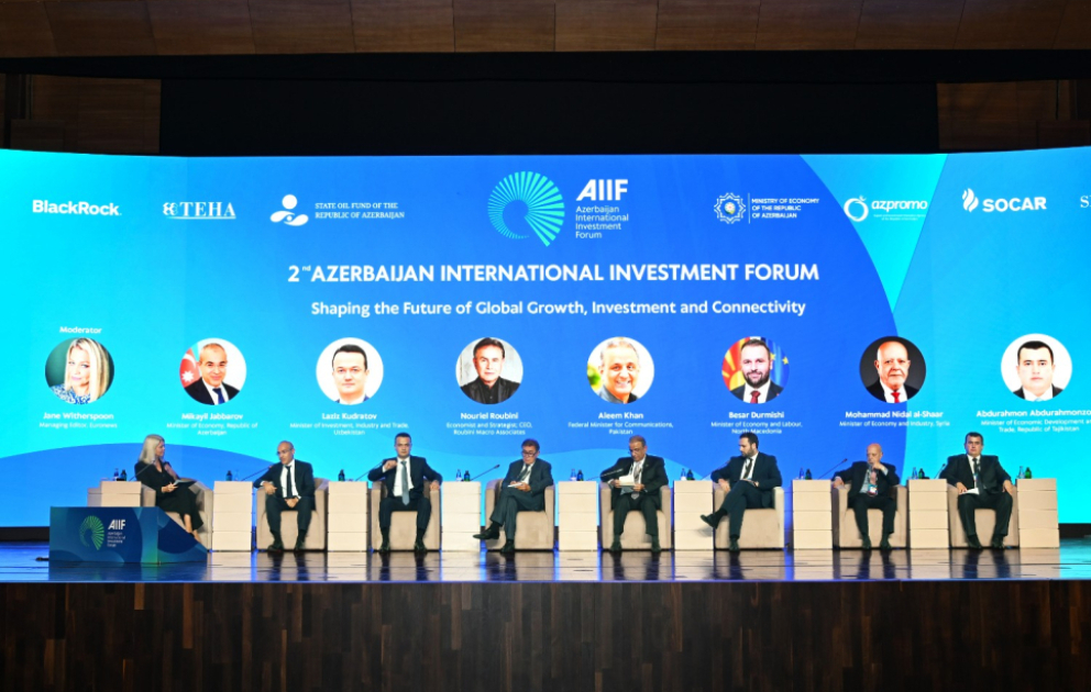 İkinci Azərbaycan Beynəlxalq İnvestisiya Forumunda ölkəmizin regionlar arasında strateji keçid kimi rolu müzakirə olunub VİDEO