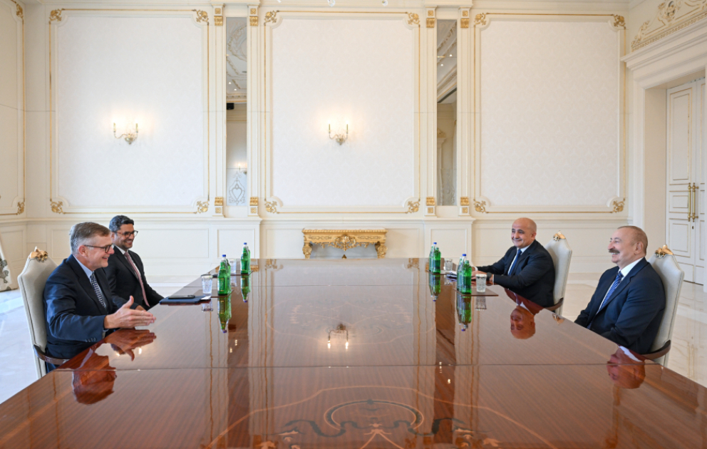 President Ilham Aliyev received Chairman and CEO of Neuberger Berman VIDEO