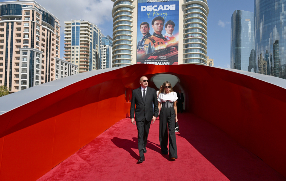 President Ilham Aliyev and First Lady Mehriban Aliyeva watched main race of Formula 1 Azerbaijan Grand Prix