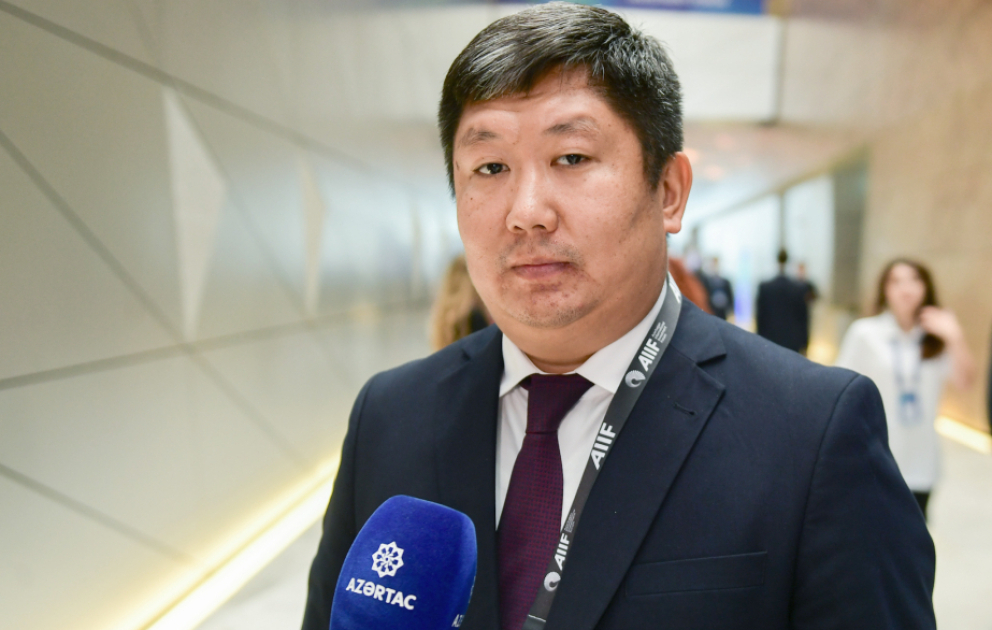 Дамирбек Бикулов: Кыргызстан и Азербайджан могут совместно выходить на международных инвесторов - ИНТЕРВЬЮ ВИДЕО